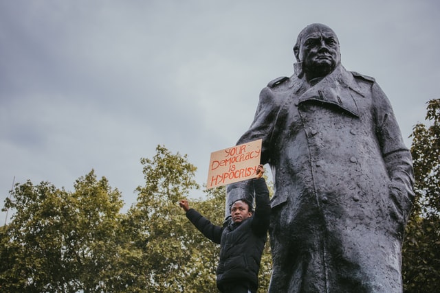 Censura violencia monumentos
