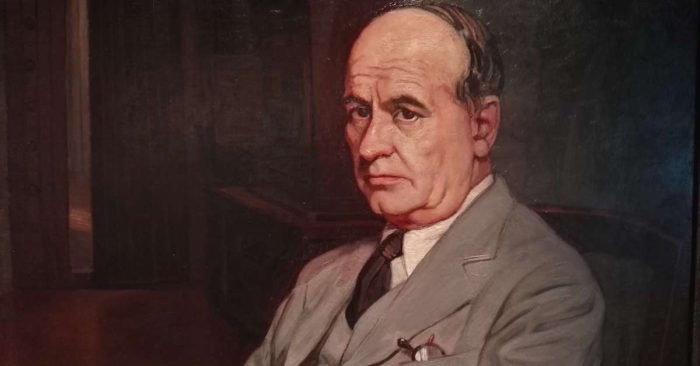 José Ortega y Gasset posando para pintura