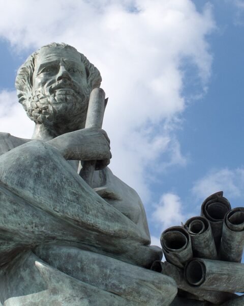 Estatua de Aristóteles