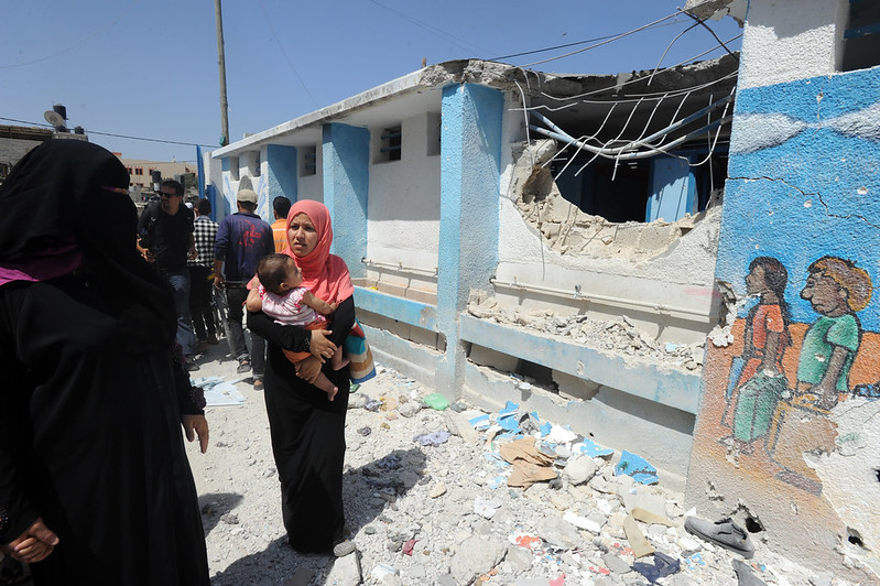 Mujer y bebe en Gaza